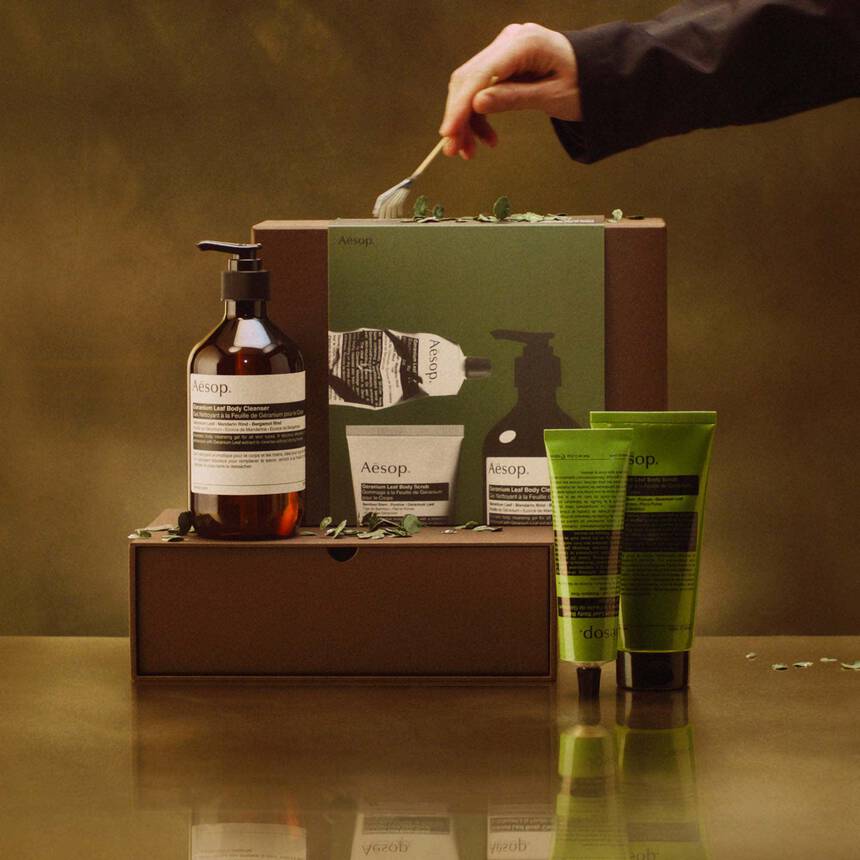 Party in the Greenhouse—A Geranium Leaf Trio | Aesop Kuwait